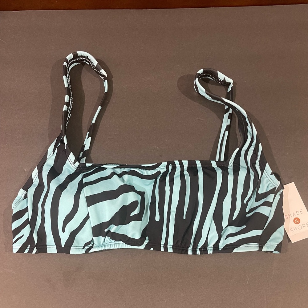 Shade and shore animal print bikini top- large